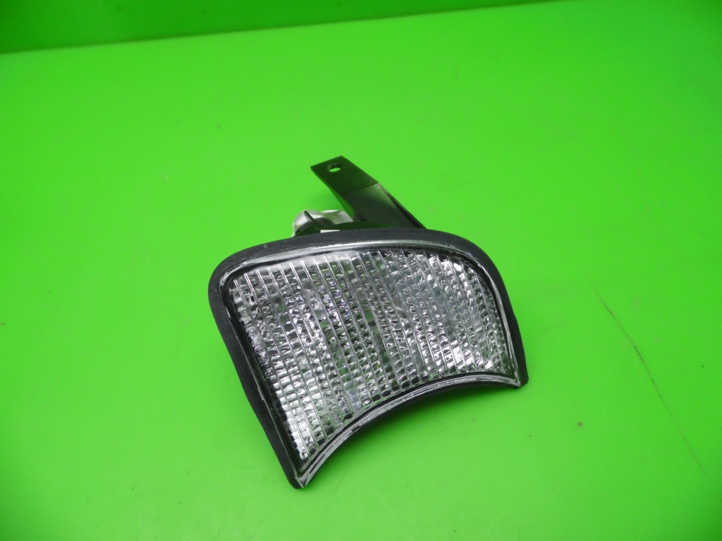 Купить Поворотник перед правая  bmw serii 5 e34 92-96