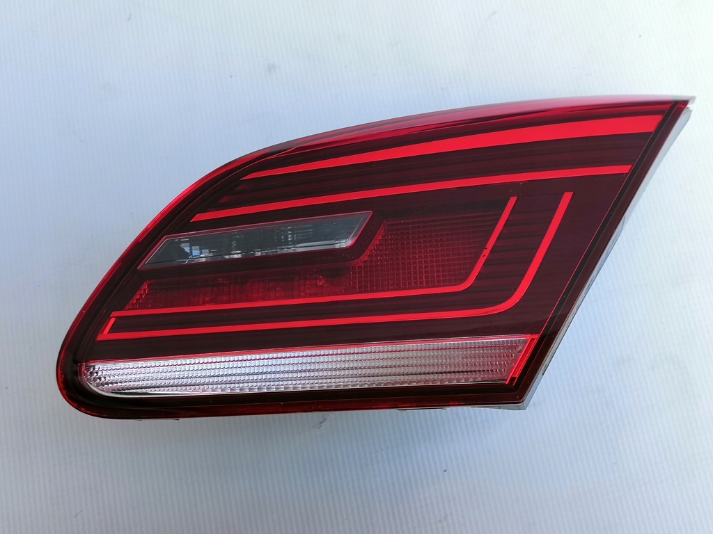 фото №1, Лампа задняя правая vw passat cc w крышка 3c8945308t