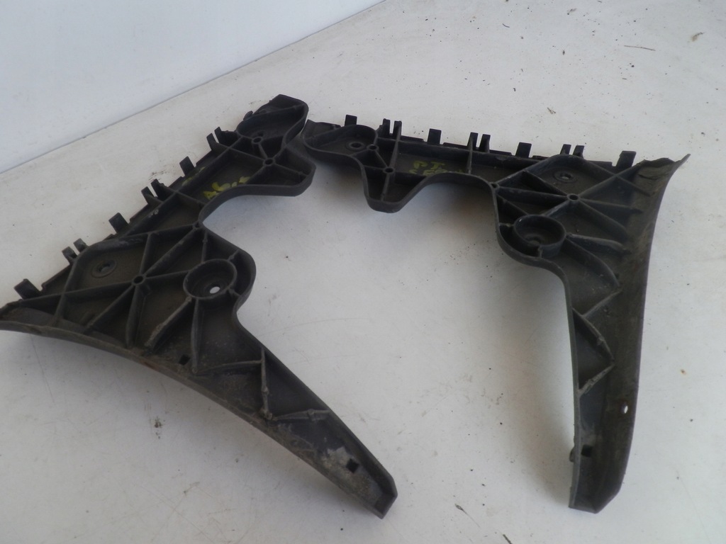 фото №1, Audi a6 c6 4f0 sedan напрямні бампера задня