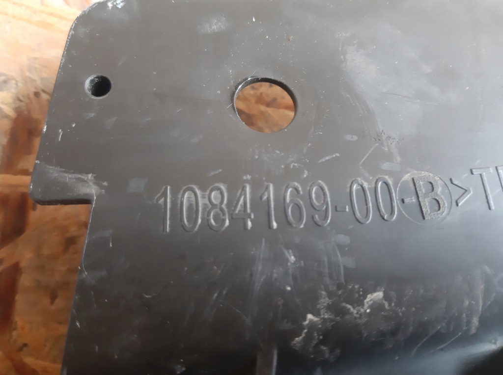 фото №6, Tesla 3 кронштейн бампера правое левая перед