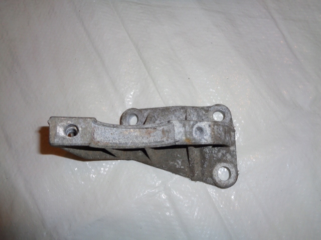 фото №1, Wind опора полуось кронштейн 8200286041