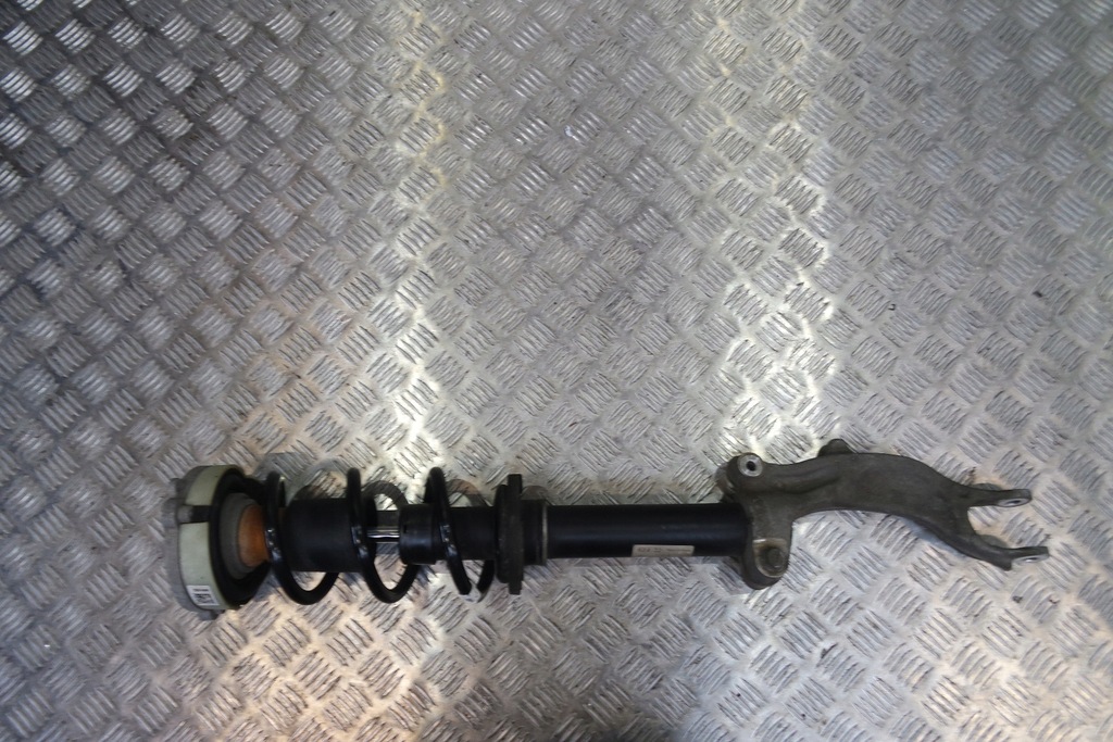 фото №1, Audi a5 8w амортизатор правый перед 8w0413031ba