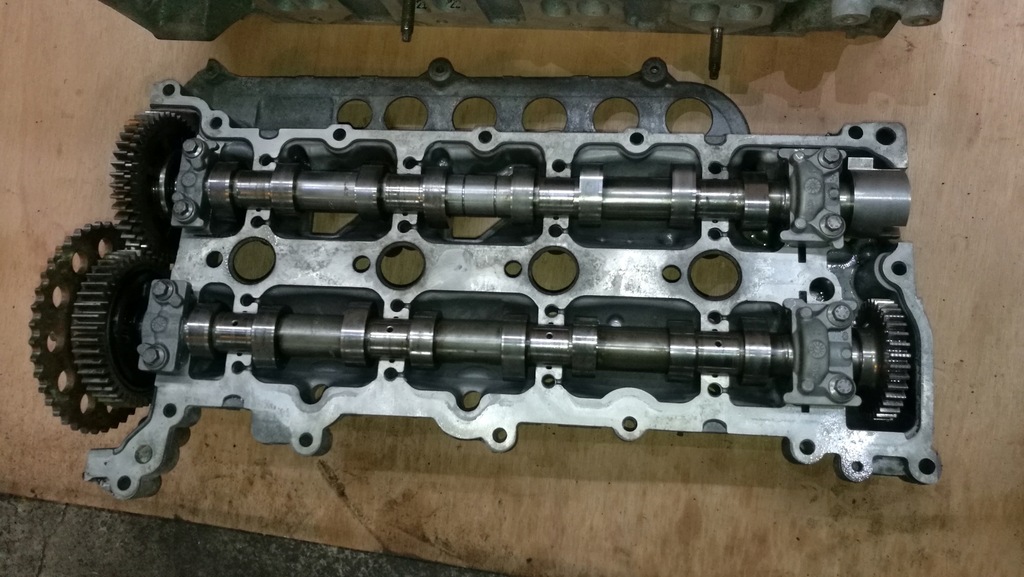 фото №6, Кришка клапанів trafic vivaro 2.0 вали розподільного валу