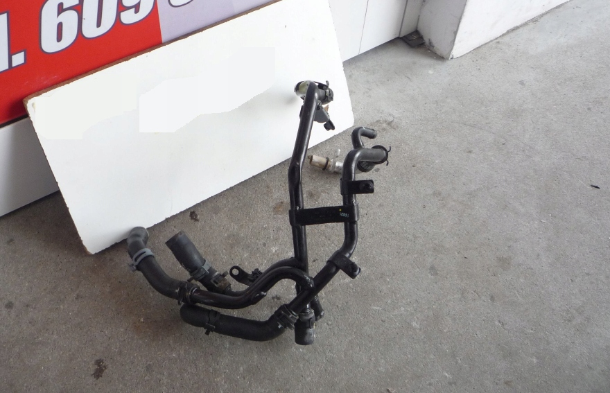 фото №1, Gd audi a4 8w труба wąż шланг wody 04l122157bs