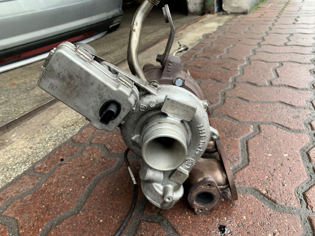 фото №1, Mercedes a klasa w176 cdi турбонагнетатель турбина