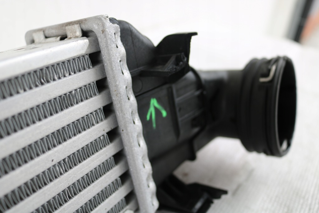 фото №4, Mercedes w211 радиатор интеркулер 8ml376723-391