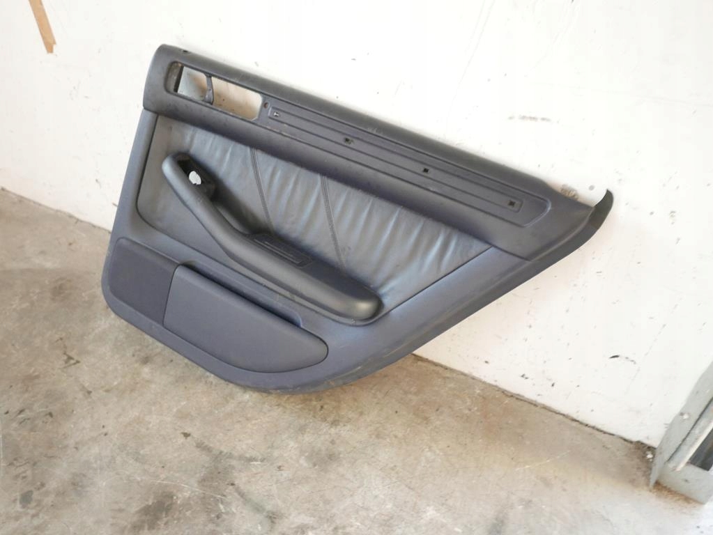 фото №5, Обшивка обивка правая задняя audi a6 c5 kombi avant