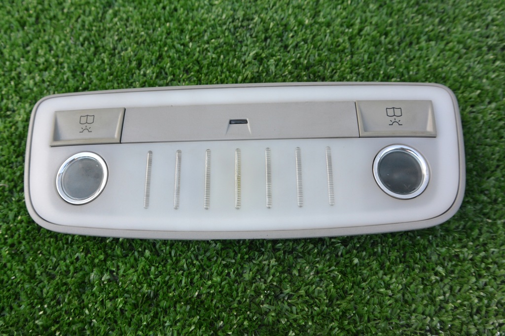 фото №1, Mercedes w212 лампа стельовий освітлення задня