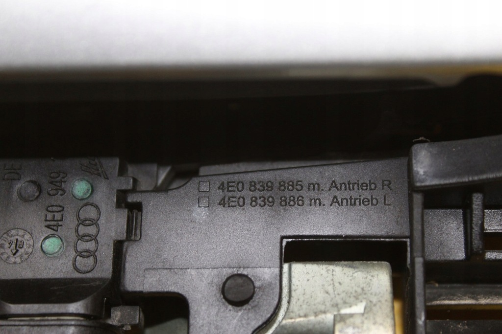 фото №8, Ручка двері правий перед a8 d3 ly7w