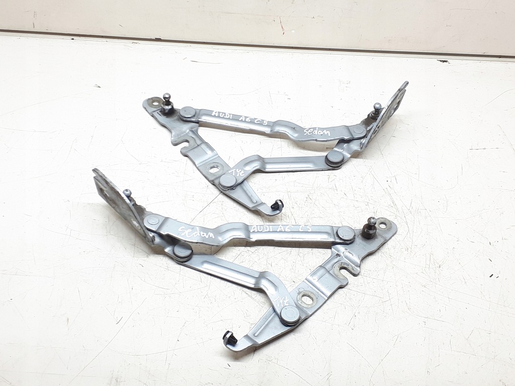 фото №1, Петли капот p/l audi a6 c5 серебристый ly7m