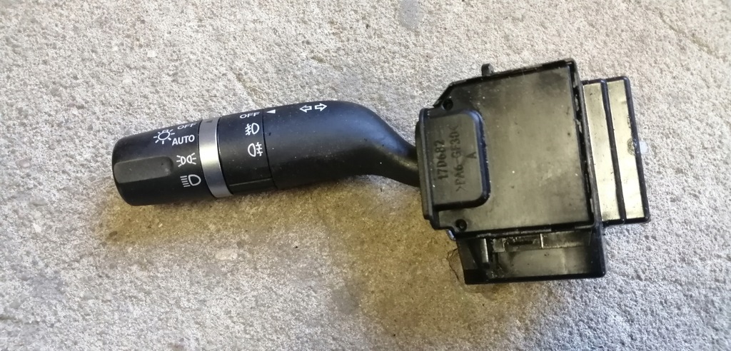 фото №1, Mazda 3 09-13 перемикач світло