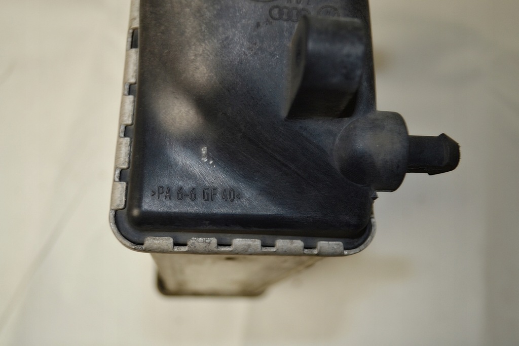 фото №8, Audi a6 c6 радіатор інтеркулер 4fo145806aa правий