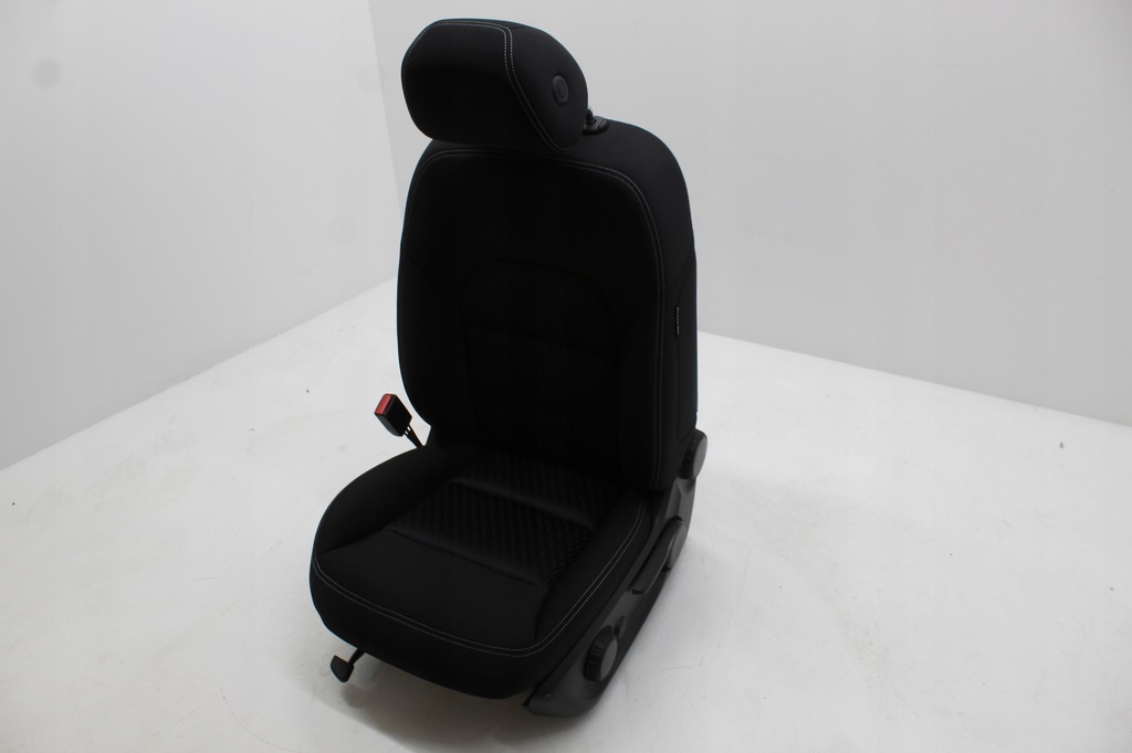 фото №11, Infiniti q30 сидіння з підігрівом kpl оббивка