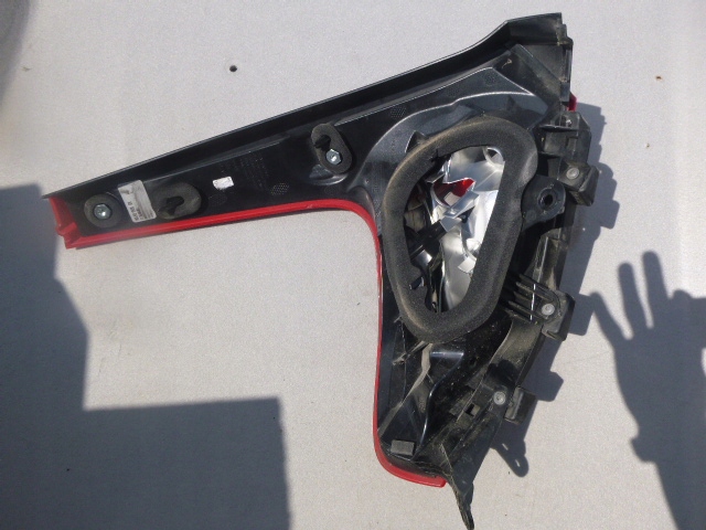 фото №4, Лампа права задня задня volvo v40 ii