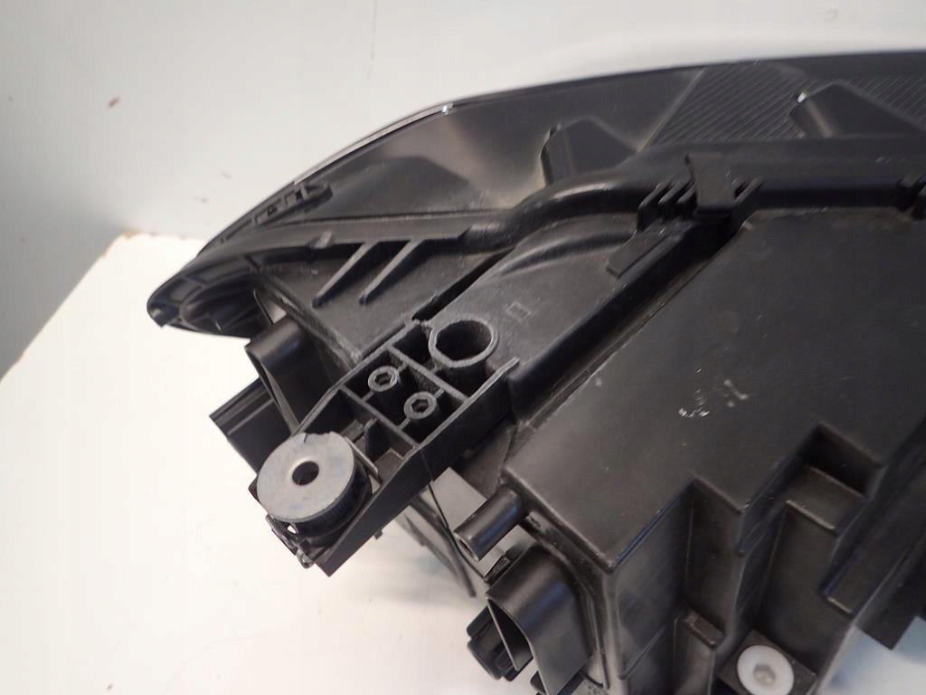 Лампа перед передняя левая vw touran 15- full led в Украине