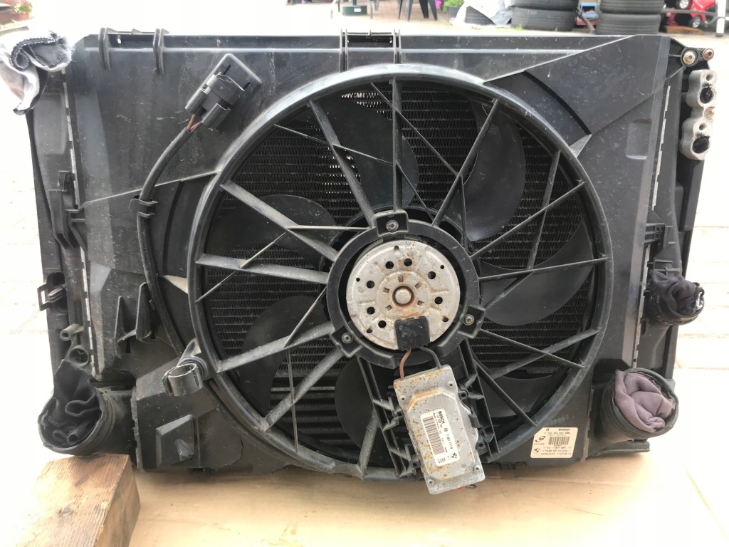 фото №1, Bmw 3 e90 e87 1,6d 2,0d 3 x радиатор + вентилятор