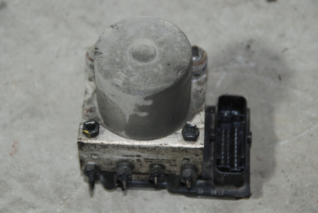 фото №1, Trafic vivaro ii насос abs 0265232358