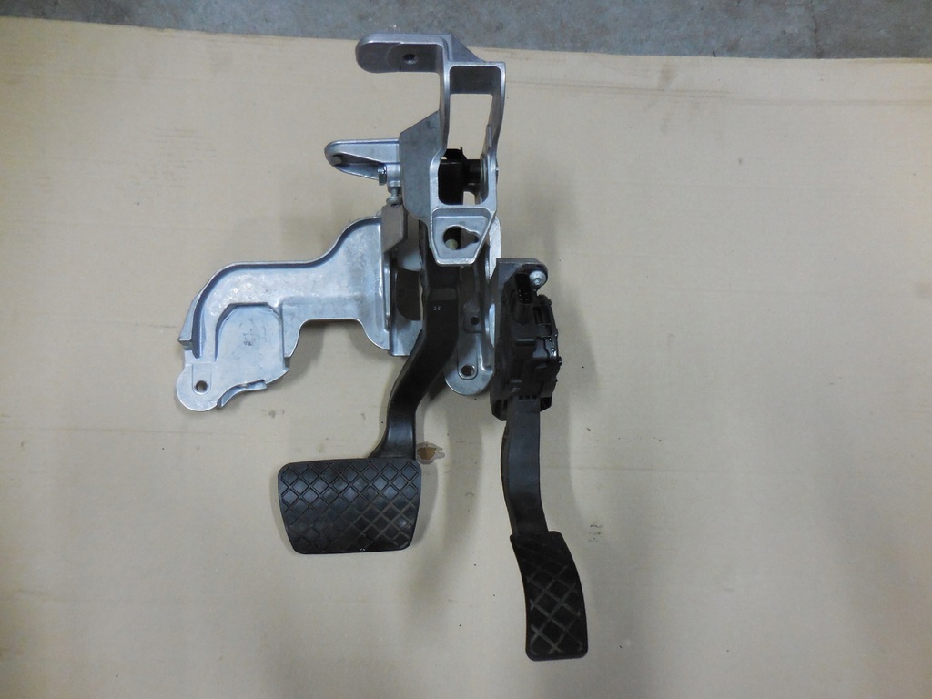 фото №1, Audi a6 a7 4g a8 d4 каркас педали