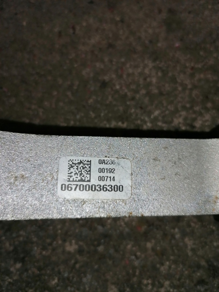 фото №2, Maserati ghibli кронштейн подушка 3.0