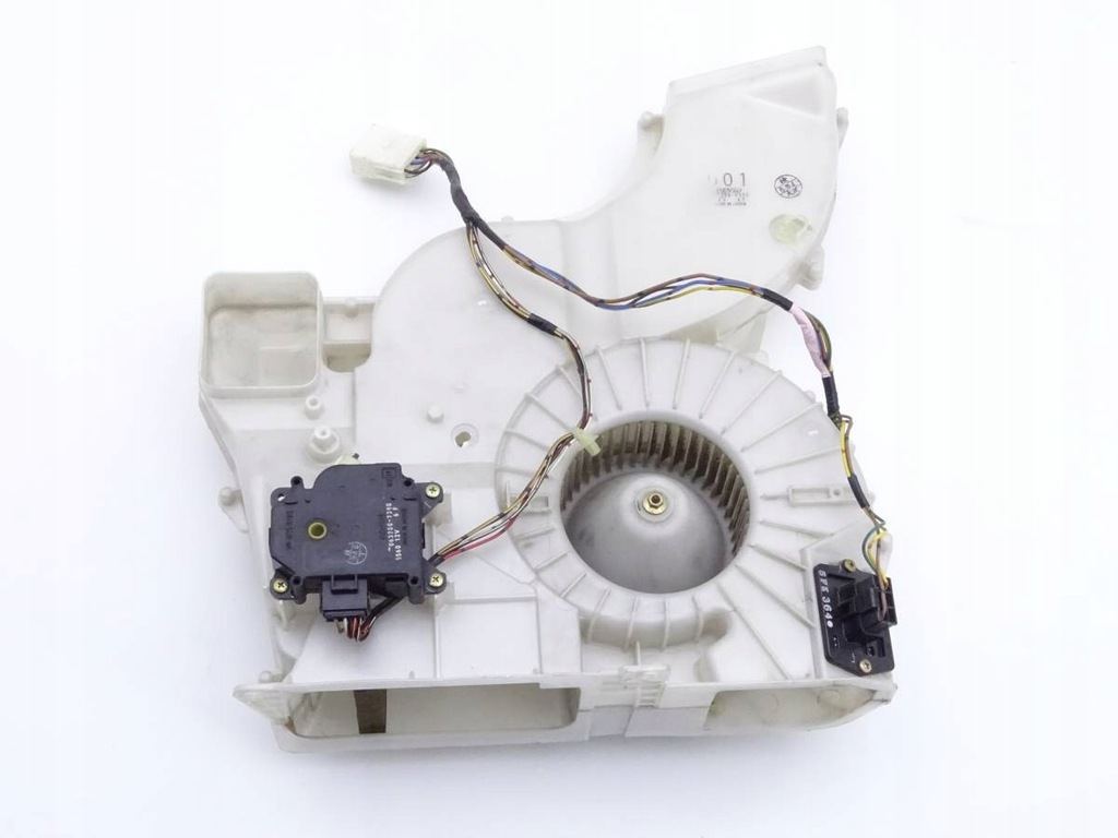 фото №1, Mitsubishi pajero iii 99-06 вентилятор воздуходувка задняя