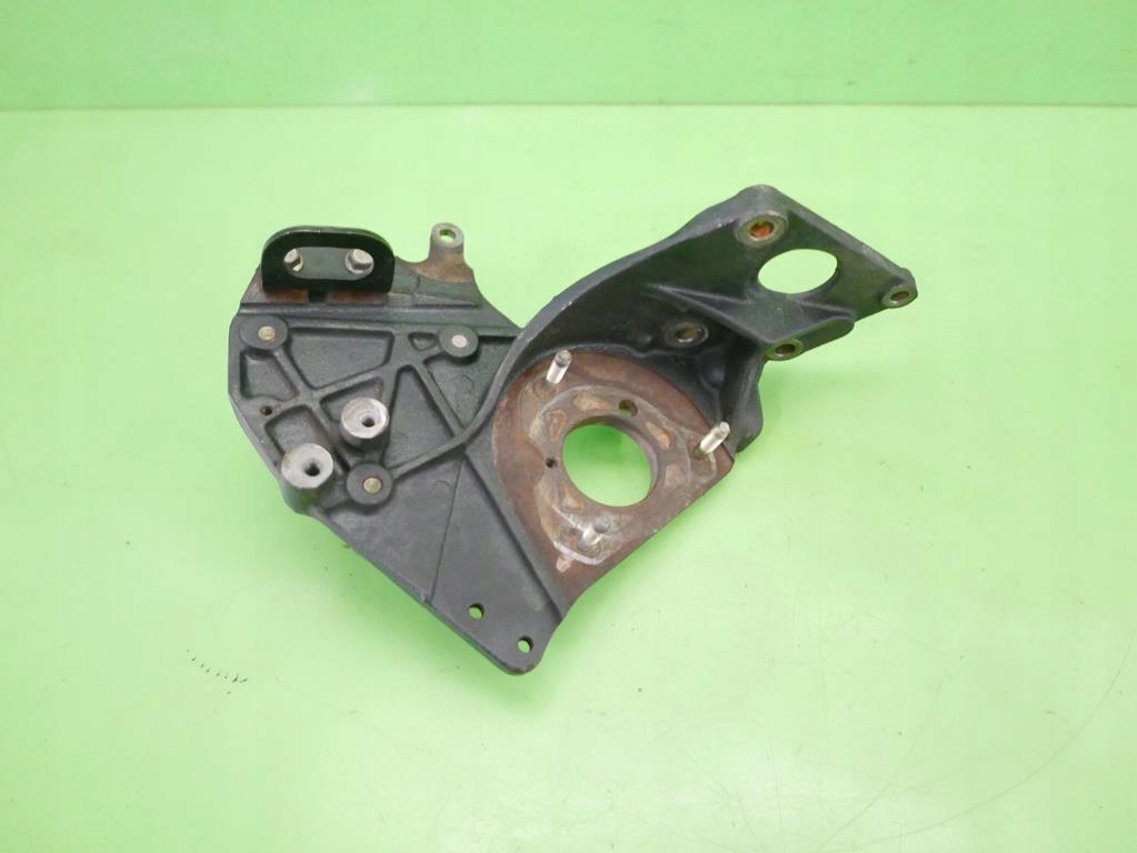 фото №1, Кронштейн насоса впрыска nissan primera p11 2.0 td