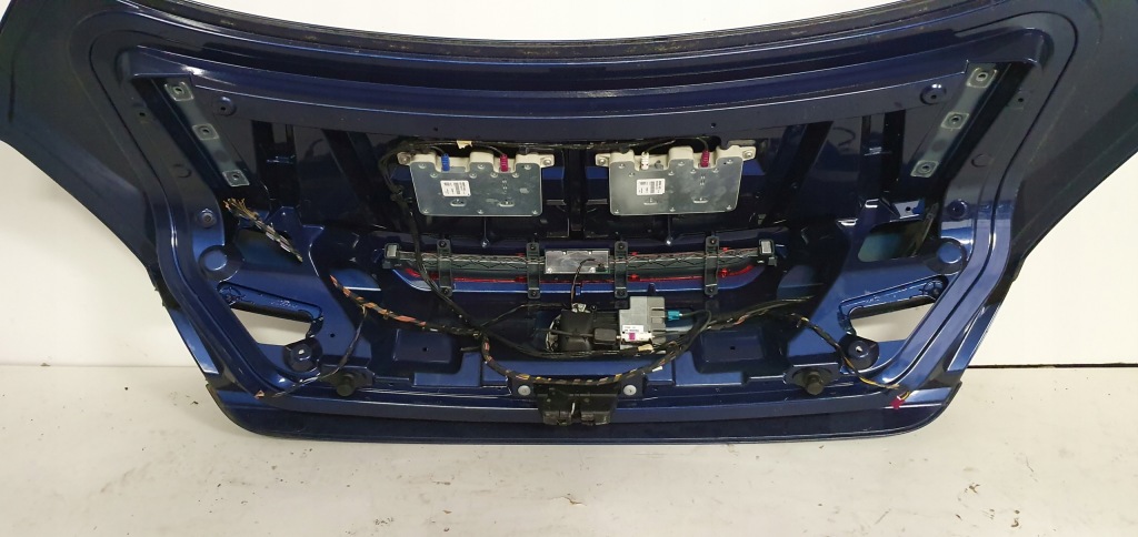 фото №4, Крышка багажника задняя задняя bmw 6 f13 цвет c10