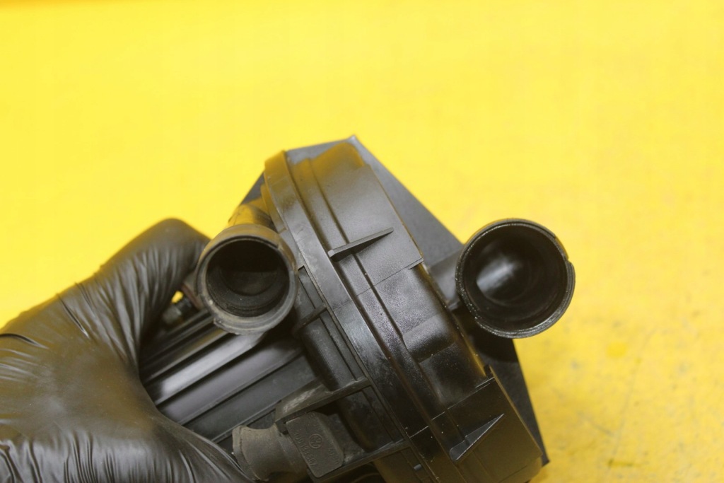 Volkswagen оригинальный номер 3d0 131 083 d модуль насоса воздуха вторичного Недорого