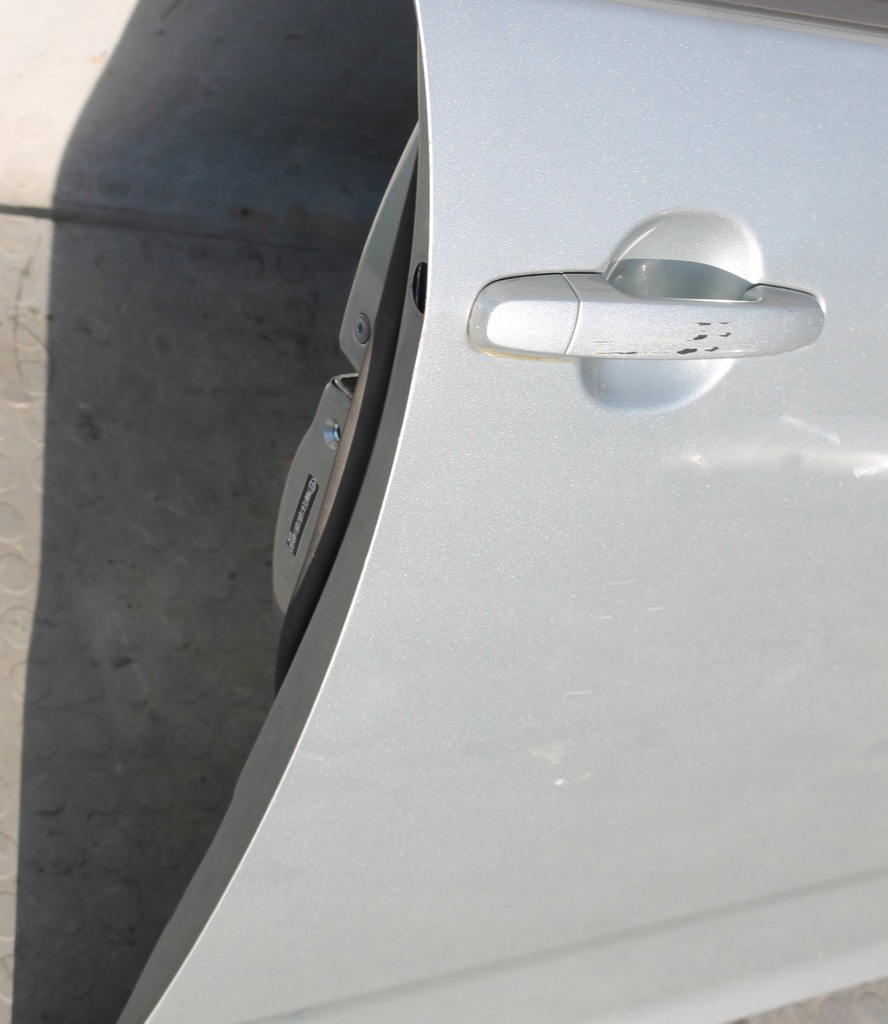 фото №5, Двері правий перед праве corolla verso ii 1f8 04-09