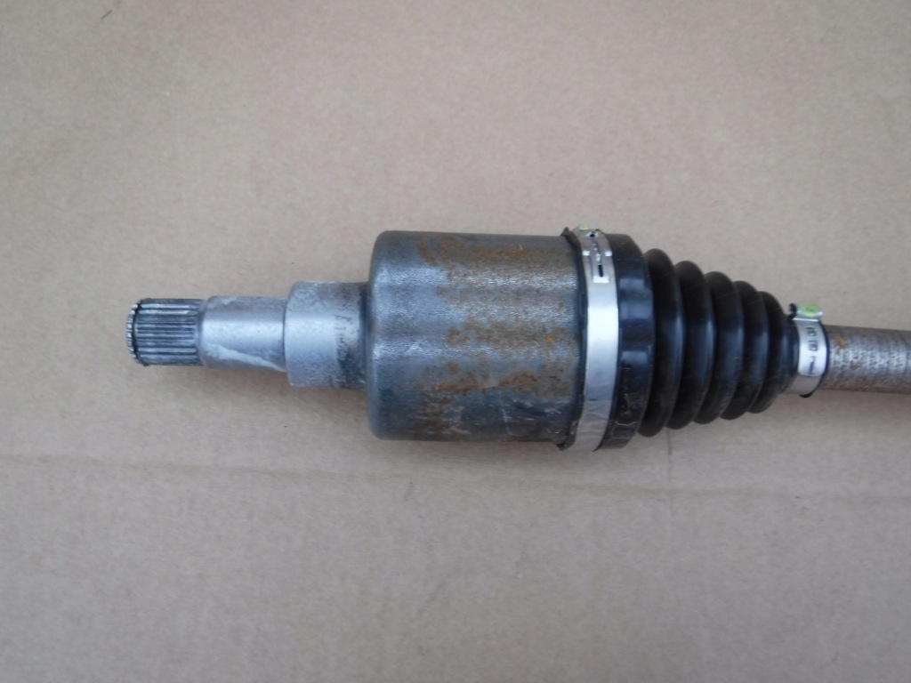 Приводной вал правая ford focus mk4 2018- 1.0 ecoboost Оригинал