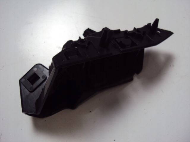 Напрямна бампера лівий перед ford focus mk4 18- в Україні