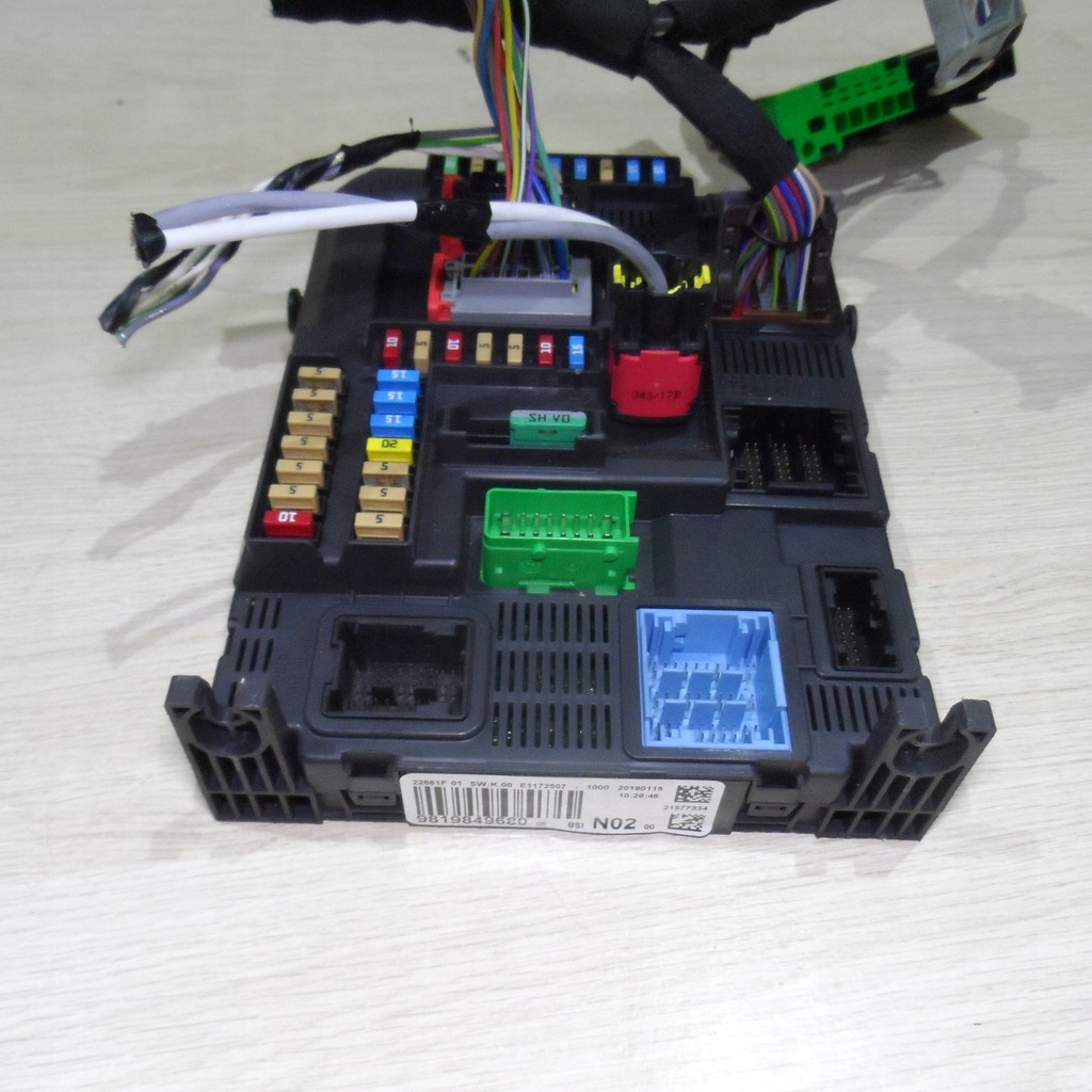 фото №7, Коробка предохранителей bsi 9819849680 c4 cactus 18