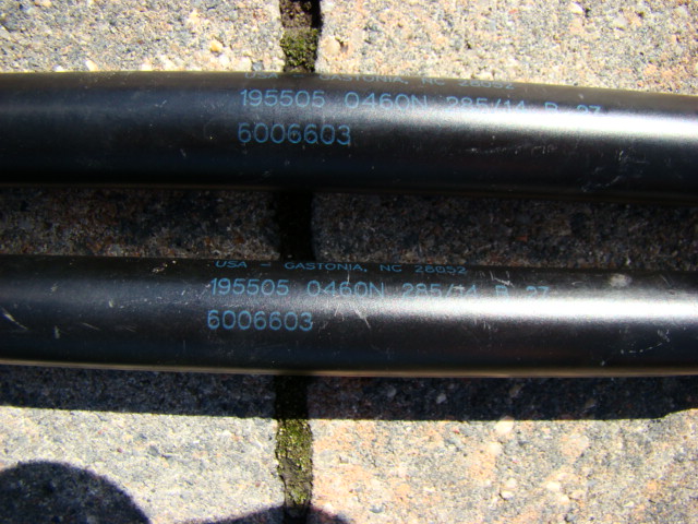 фото №3, Tesla s амортизатор капот