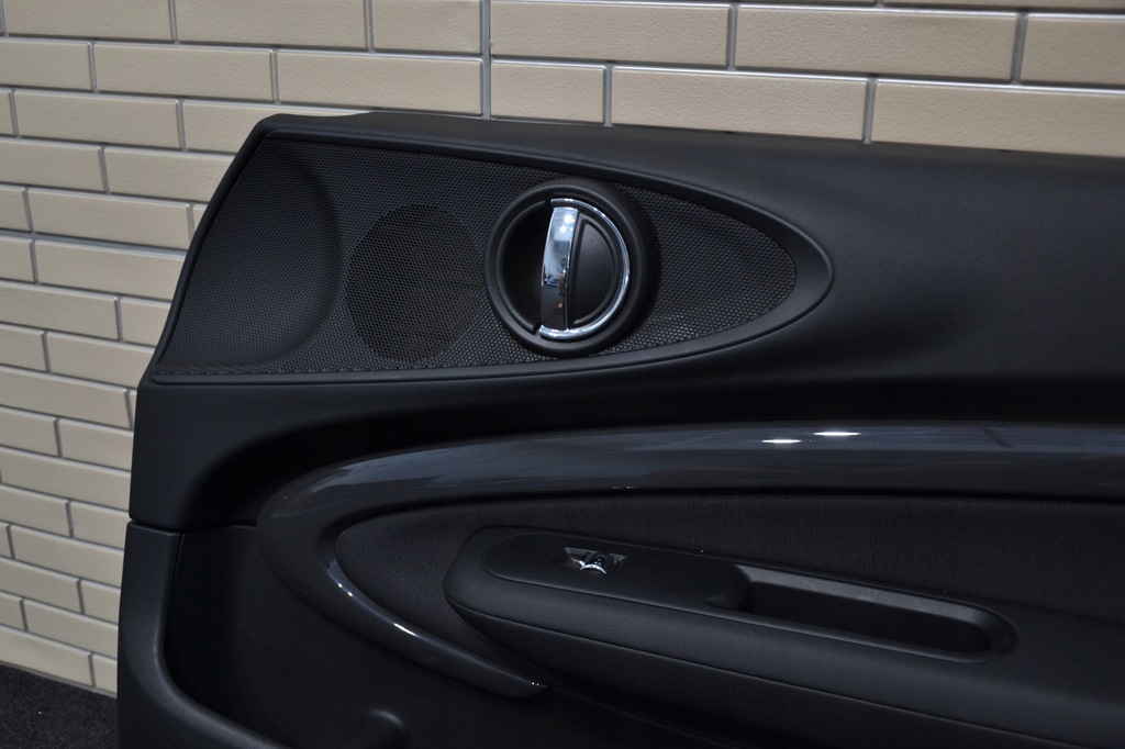 фото №2, Mini clubman f54 обшивка оббивка двері комплектна