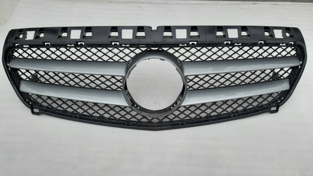 фото №1, Mercedes a-klasa w176 решётка радиатора решётка радиатора