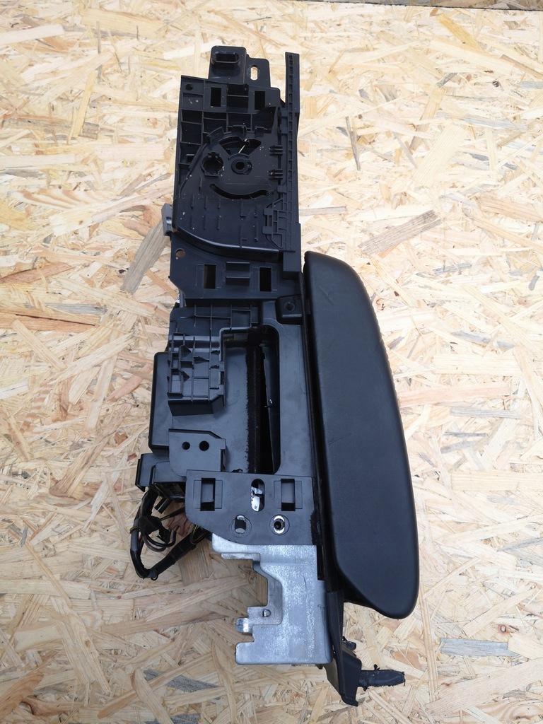 фото №4, Jaguar f type подлокотник