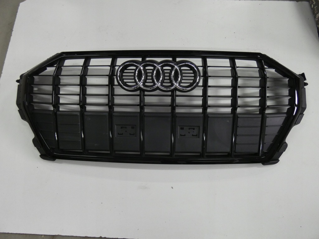 фото №1, Решётка радиатора, решётка радиатора audi q-3