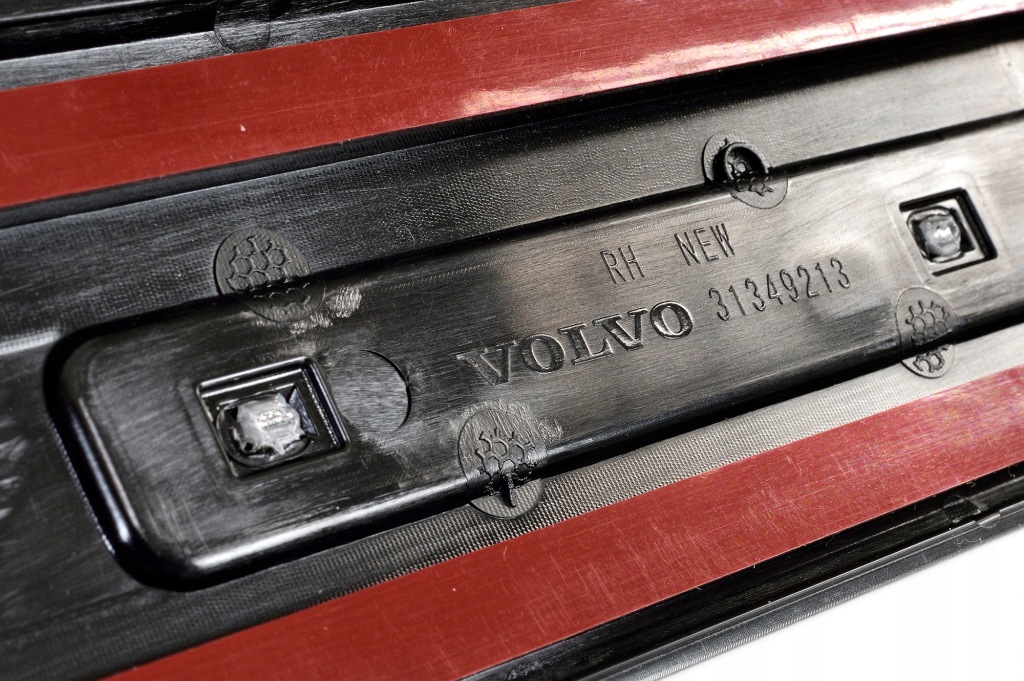 фото №2, Молдинг накладка порог правая внутренний volvo xc60