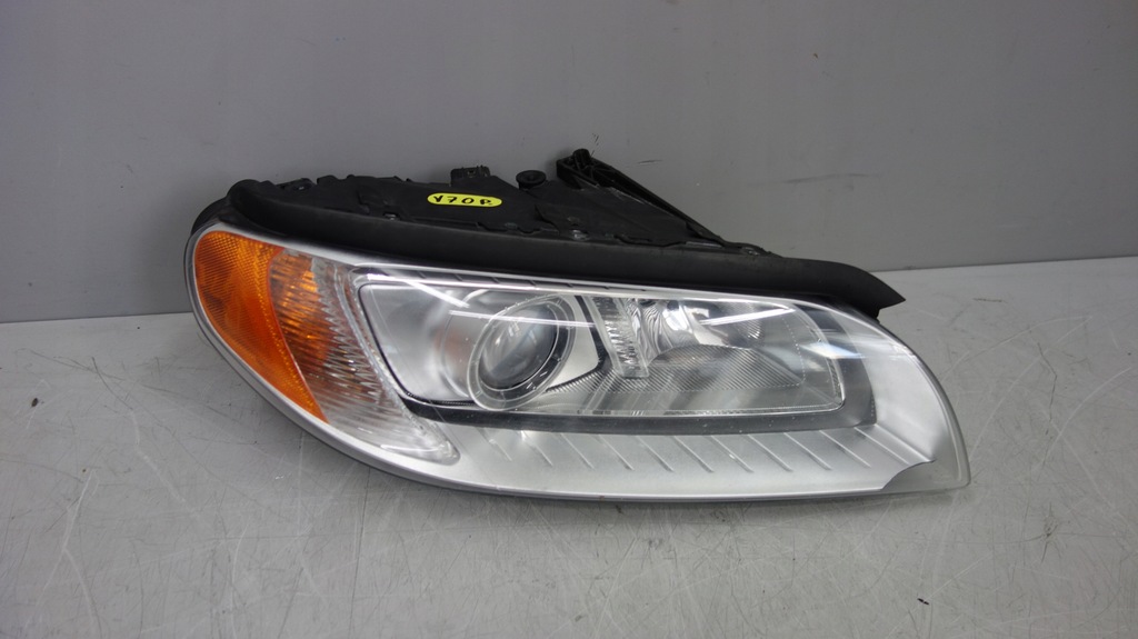 фото №1, Volov v70 s80 лампа права ксенон 31214348