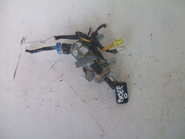 фото №1, Mitsubishi pajero iii замок запалювання колодка 337860