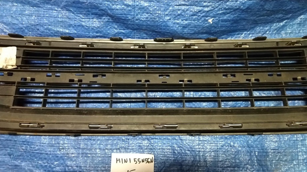 Mini r55 r56 рестайлінг  решітка радіатора решітка радіатора впуск повітря хром Недорого