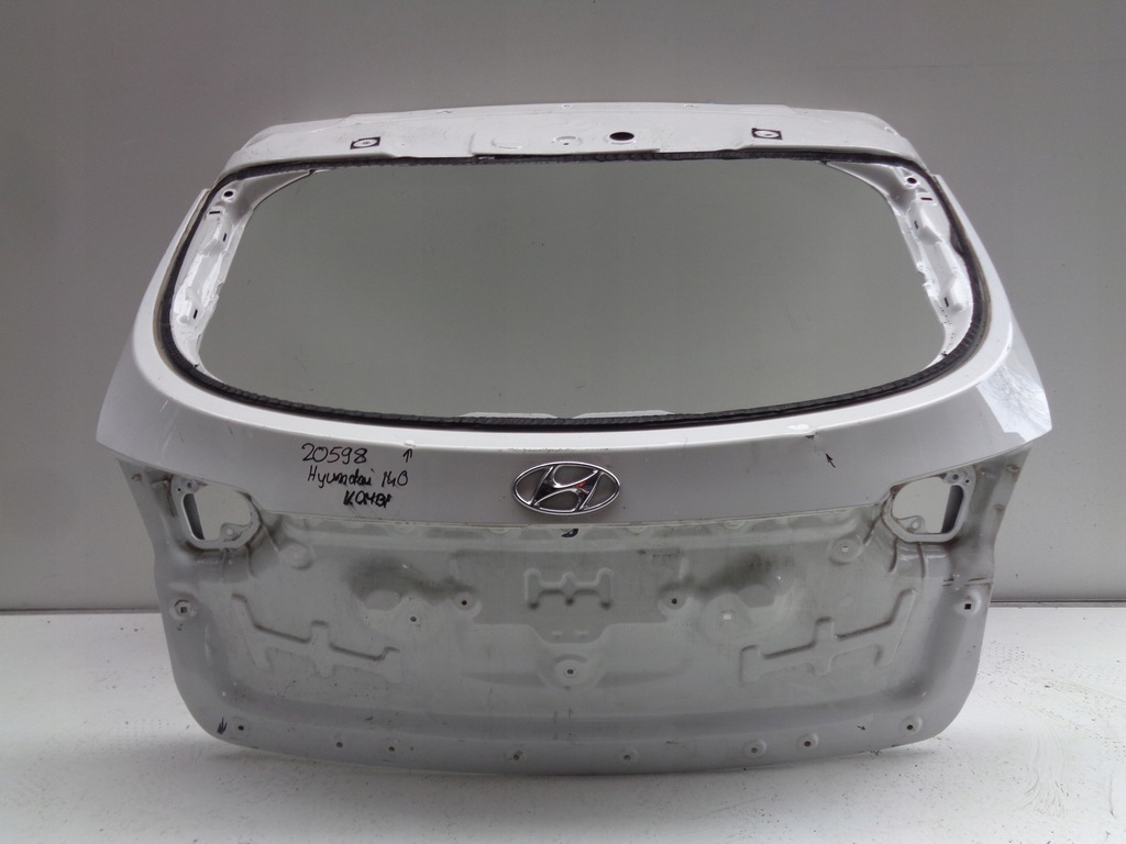 фото №1, Крышка багажника задняя hyundai i40 kombi nr 20598