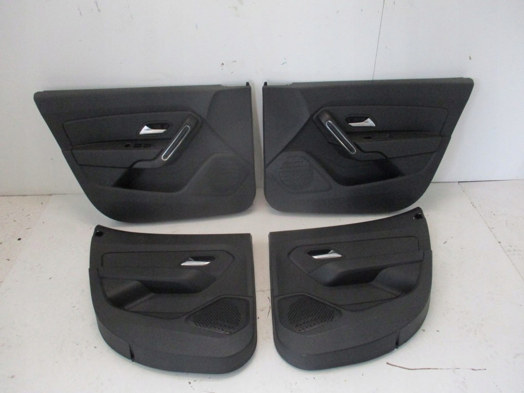 фото №1, Обивка обивка дверь dacia duster 18r