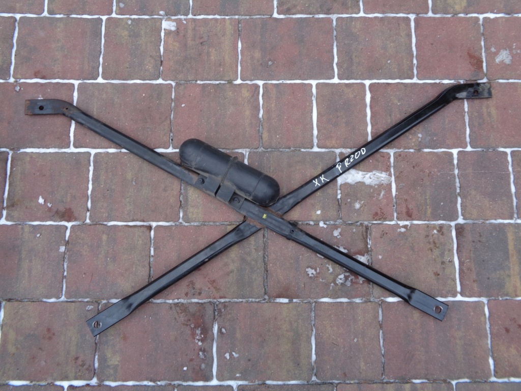 фото №1, Кронштейн радіатор перед jaguar xk xk8 x150