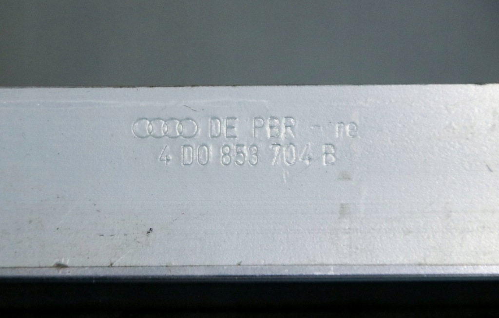 фото №7, Audi a8 d2 молдинг дахова дах права 4d0853704b