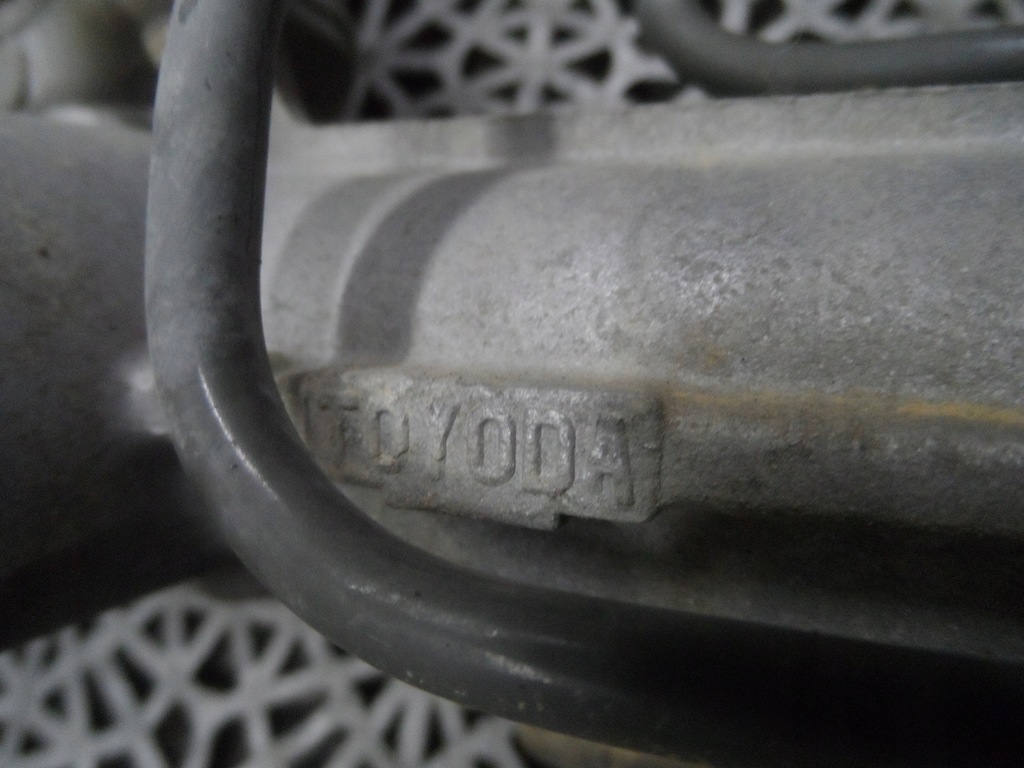 фото №6, Рулевая рейка трансмиссия toyota corolla verso 01-04