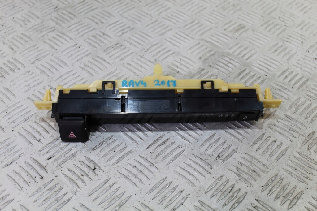 фото №1, Дисплей консоли rav4 iv 4 lift 2017 83950-4222