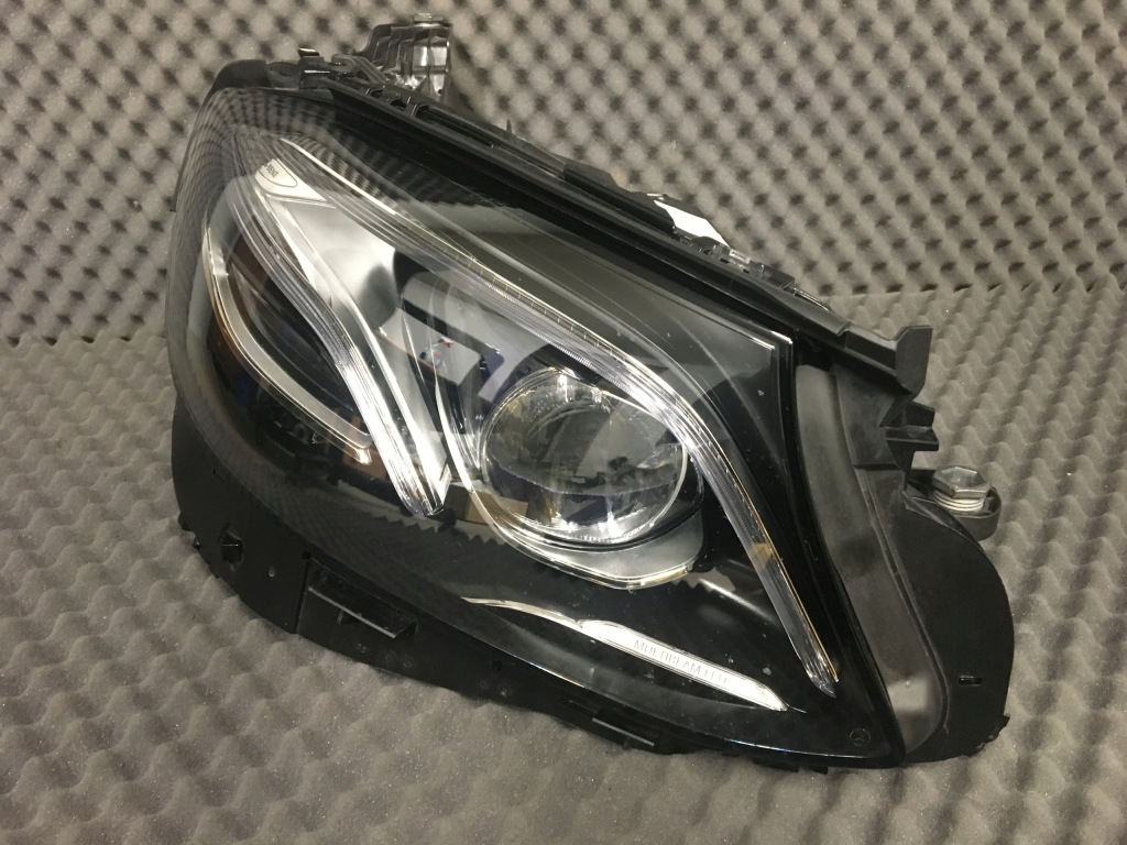 Купити Mercedes e klasa фара правий a2139067606 multibeam