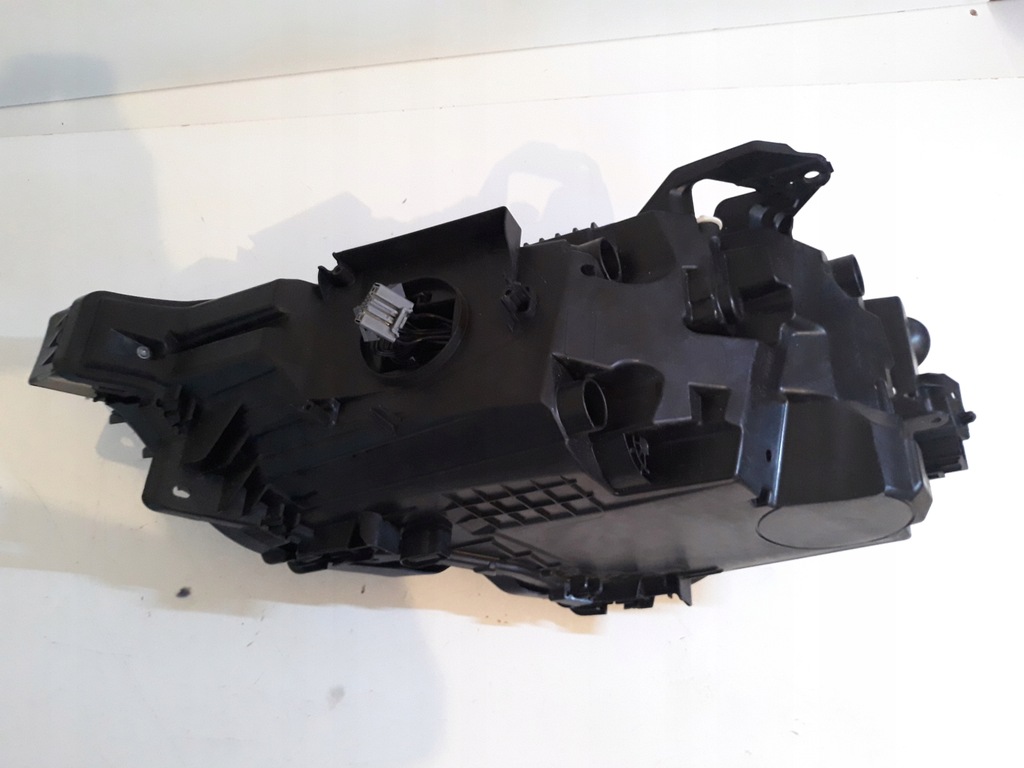 фото №8, Лампа правая volvo xc60 2017- idealna