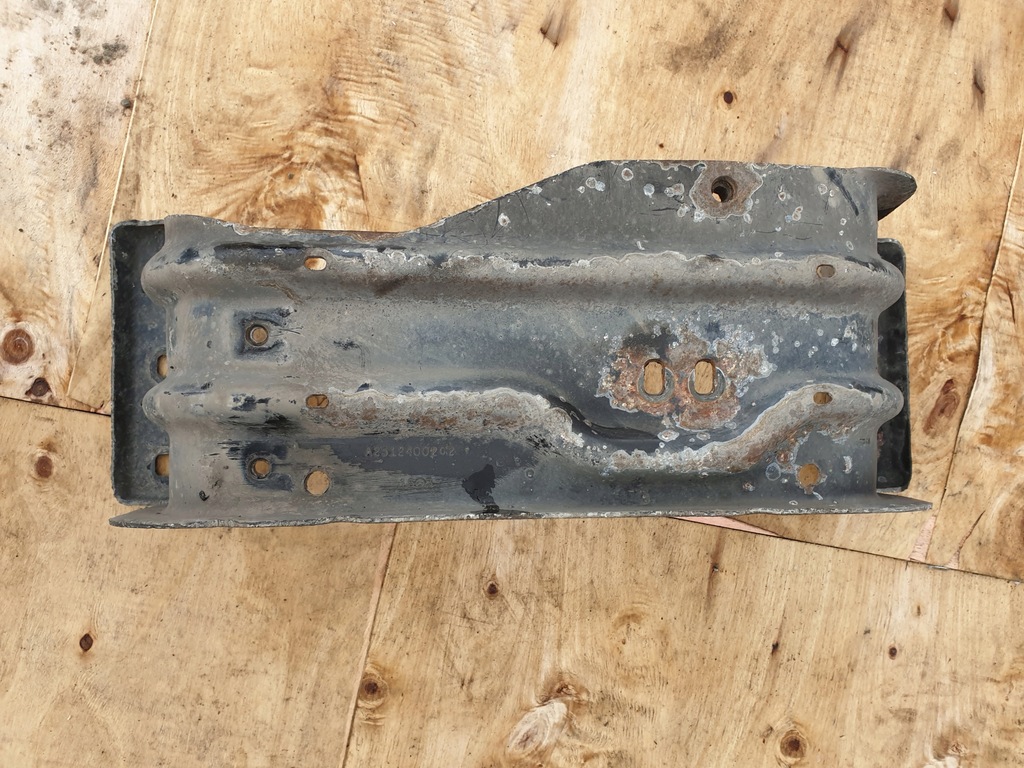 фото №1, Mercedes-benz оригінальний номер a2512400202 кронштейн коробки передач