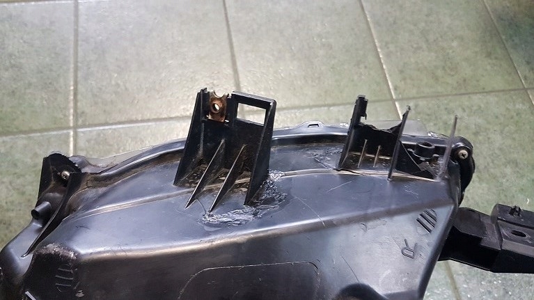 фото №3, Emu фара лампа ford ranger 13- правий